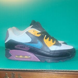 Nike Air Max 90 - Rare Colorway - W 8.5/M 7/EU 40